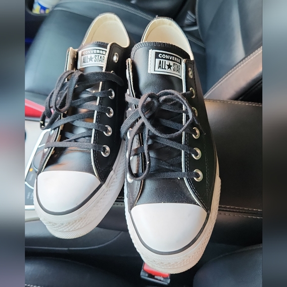 Converse Platforms - Picture 2 of 4